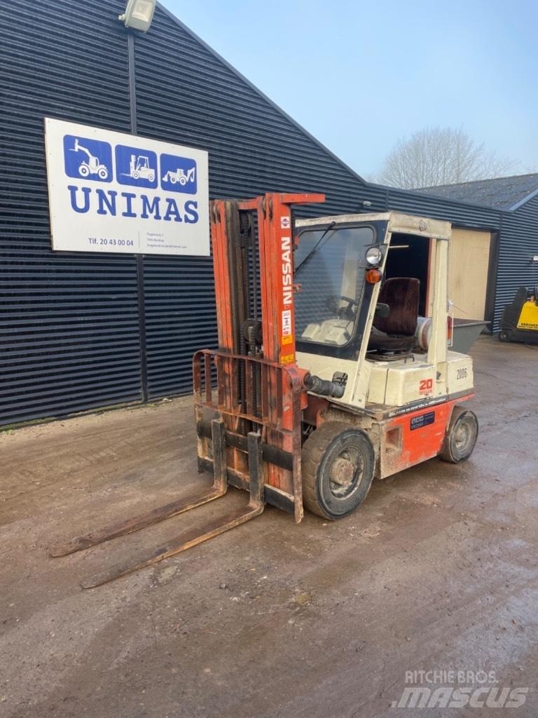 Nissan FG20 Gas Stapler