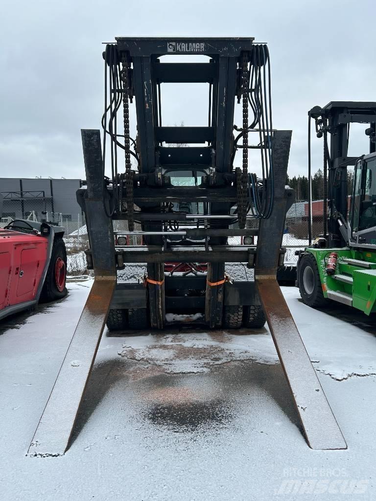 Kalmar DCG160-12 Diesel Stapler