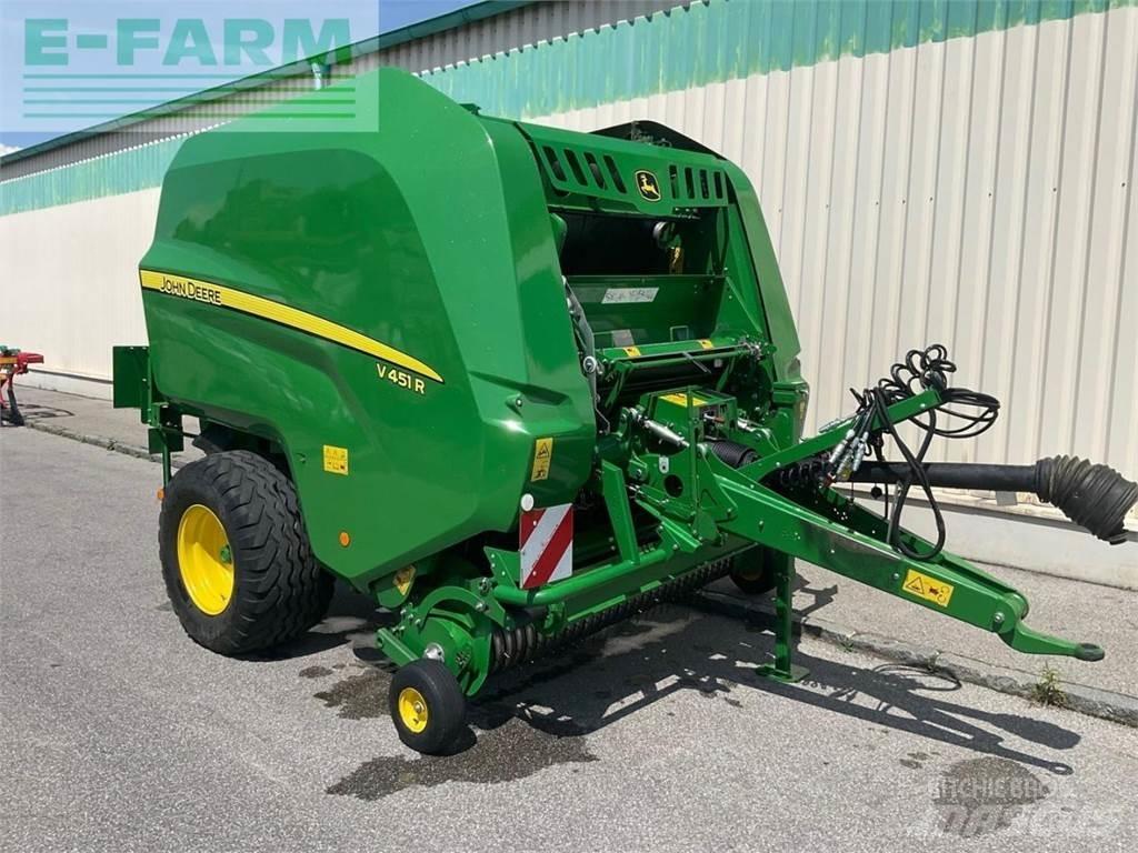 John Deere V451R Quaderpressen