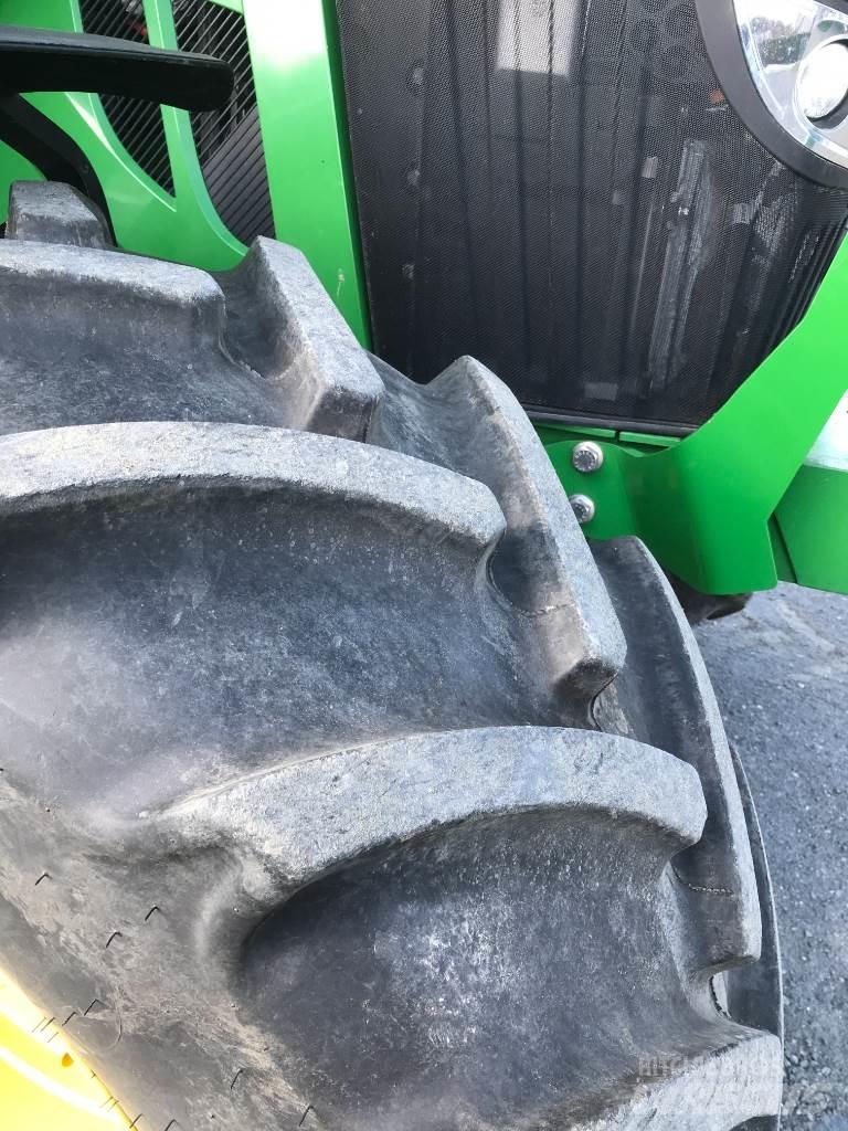 John Deere 6100 M Traktoren