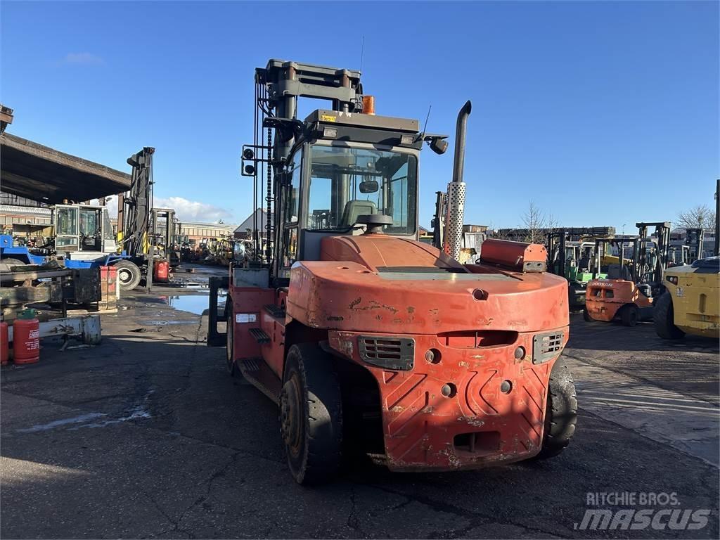 Kalmar DCE150-12 Diesel Stapler