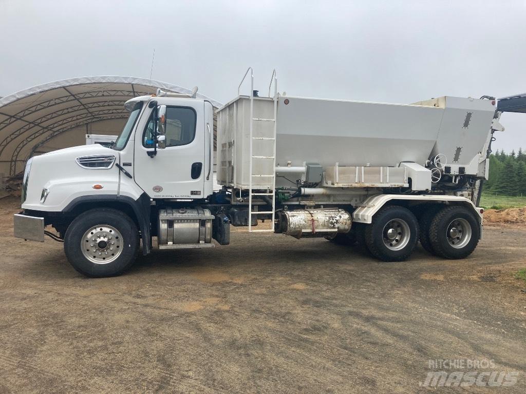 Freightliner SD 114 Beton-Mischfahrzeuge