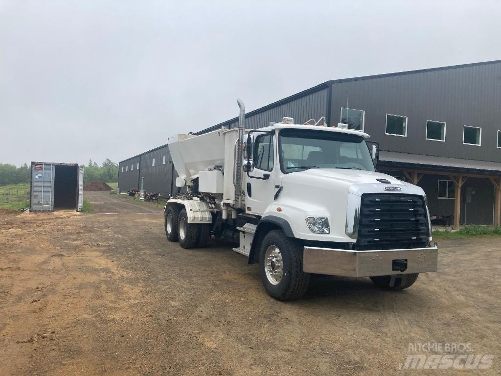 Freightliner SD 114 Beton-Mischfahrzeuge