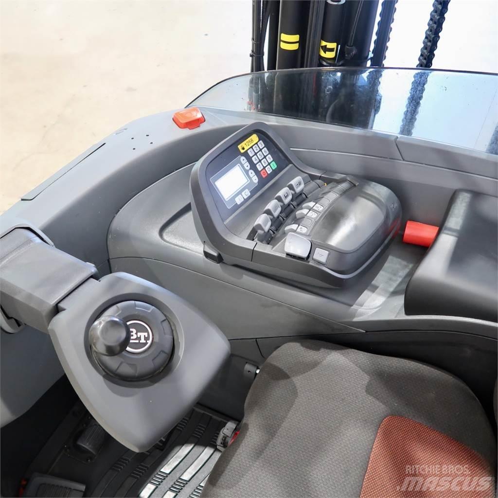 BT RRE140 Elektro Stapler
