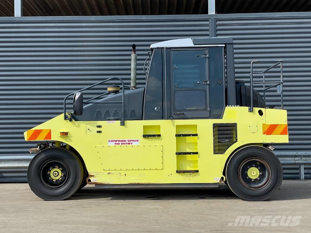 Ammann AP 240 Gummiradwalzen