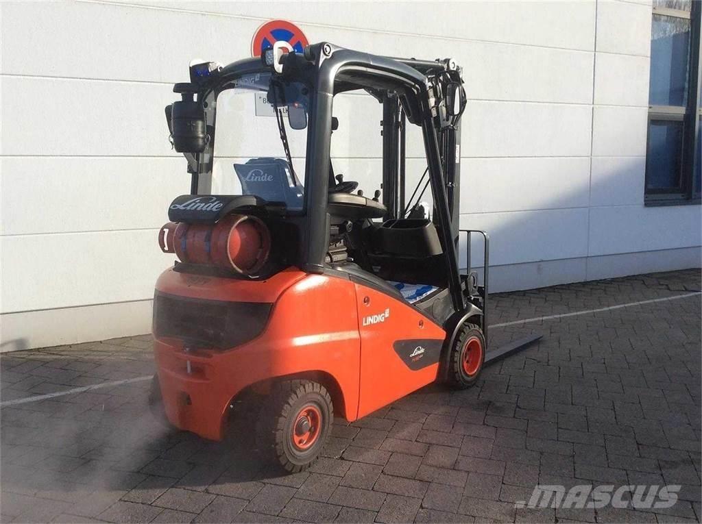 Linde H18T Gas Stapler