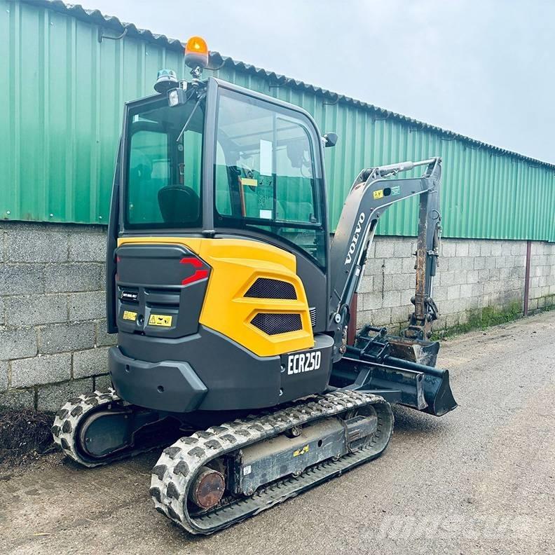 Volvo ECR25D Minibagger < 7t
