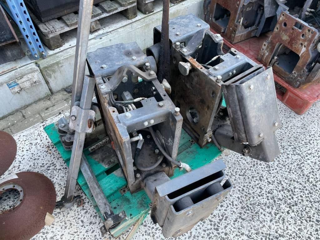 Bomag BF 700 C-2 Strassenfertiger