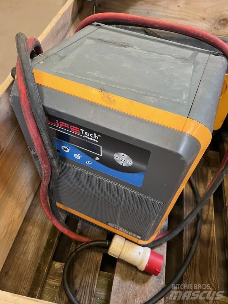 CAT EP30CN Elektro Stapler