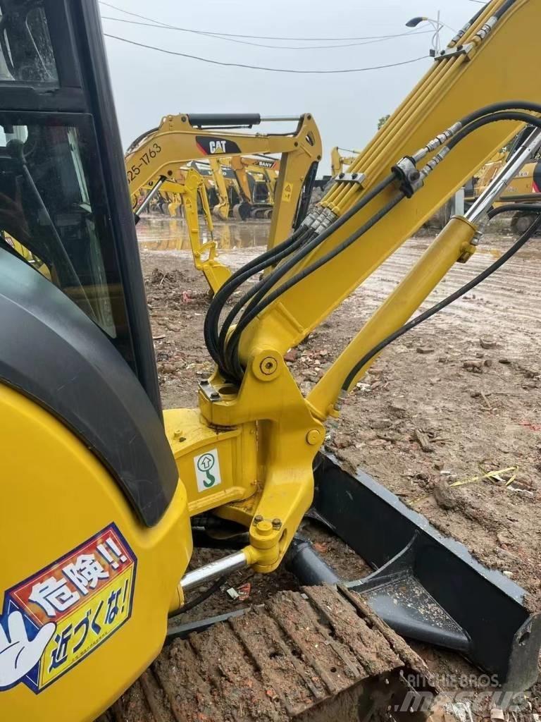 Komatsu PC 30 Minibagger < 7t