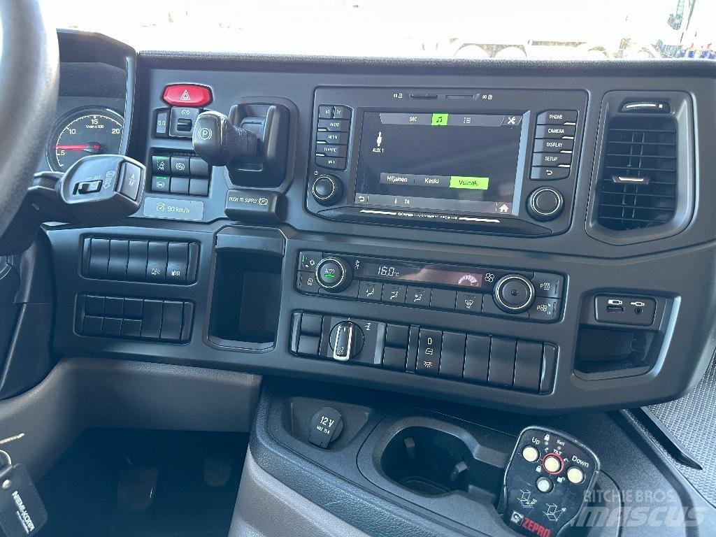 Scania P250 Kastenaufbau