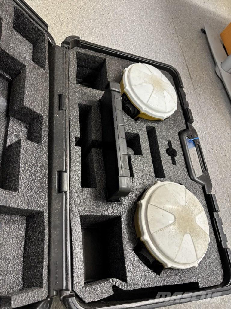 CAT M 318 Mobilbagger