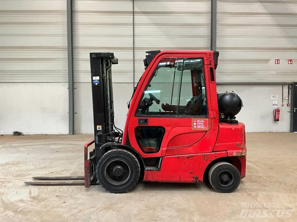 Hyster H 2.5 FT Gas Stapler