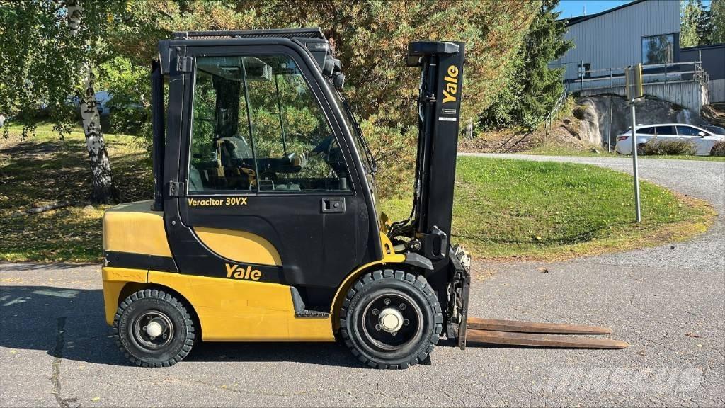 Yale GDP 30 VX Diesel Stapler