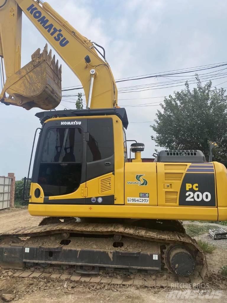 Komatsu PC 200-8 Raupenbagger