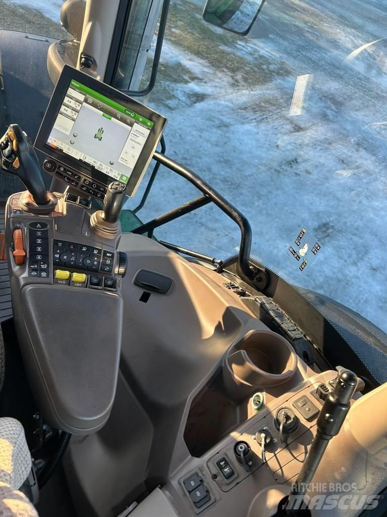 John Deere 6250 R Traktoren