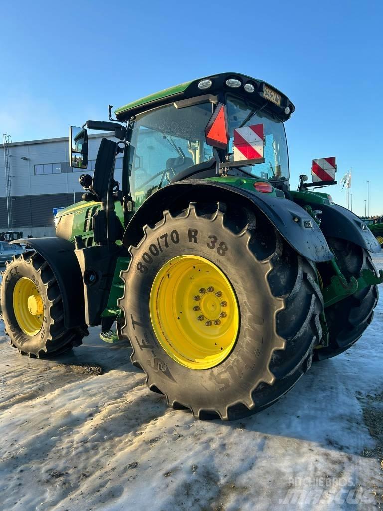 John Deere 6250 R Traktoren