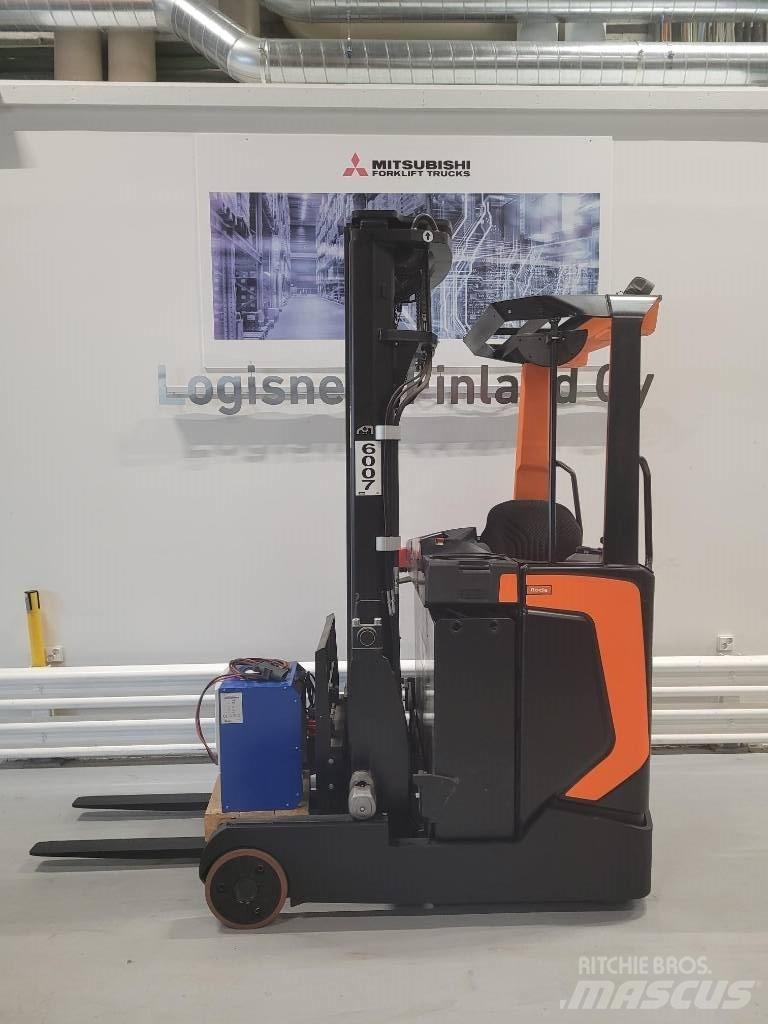 Rocla HSF16 Schubmaststapler