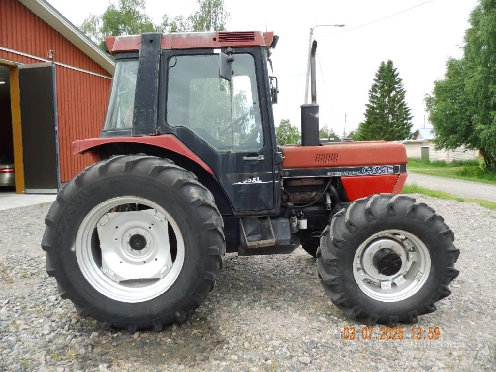 Case IH 685 XL Traktoren