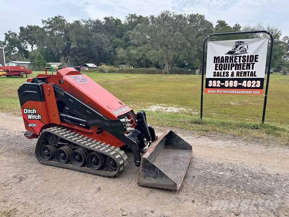 Ditch Witch SK 800 Kompaktlader