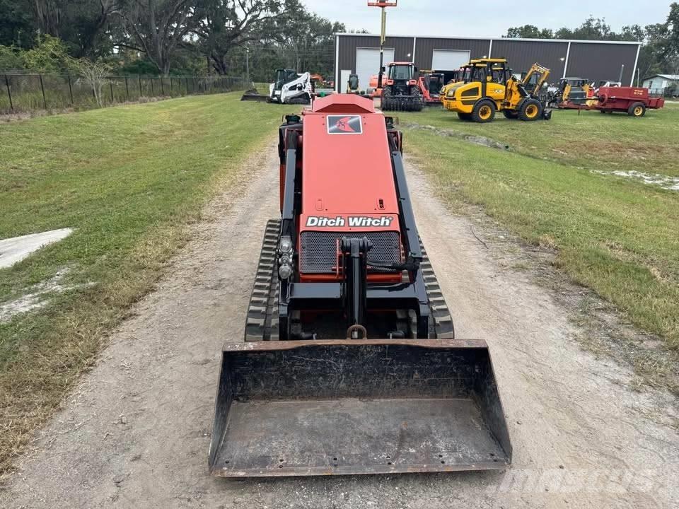 Ditch Witch SK 800 Kompaktlader