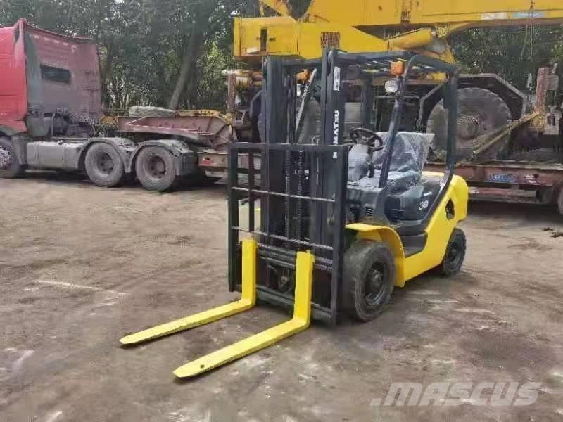 Komatsu 3 Ton Diesel Stapler