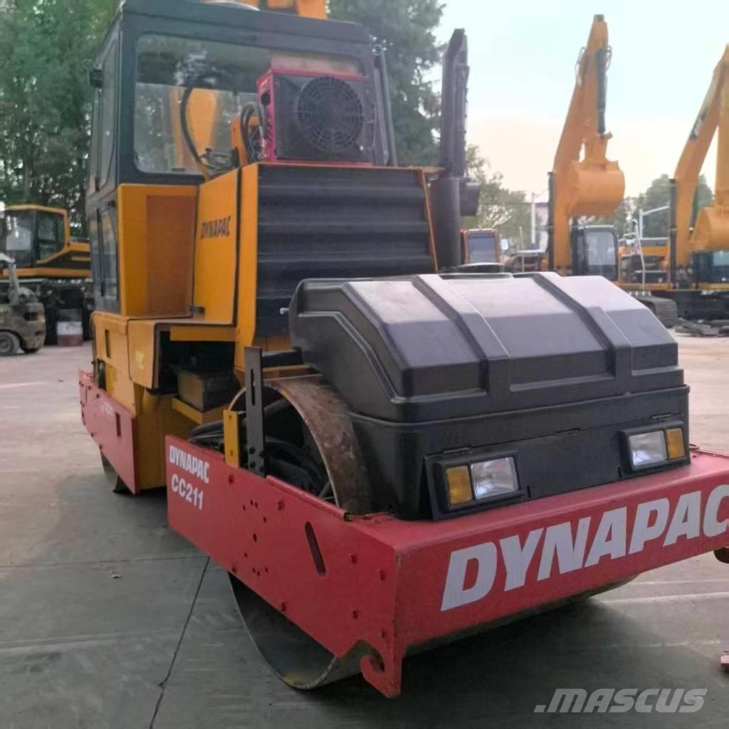 Dynapac CC 211 Tandemwalzen