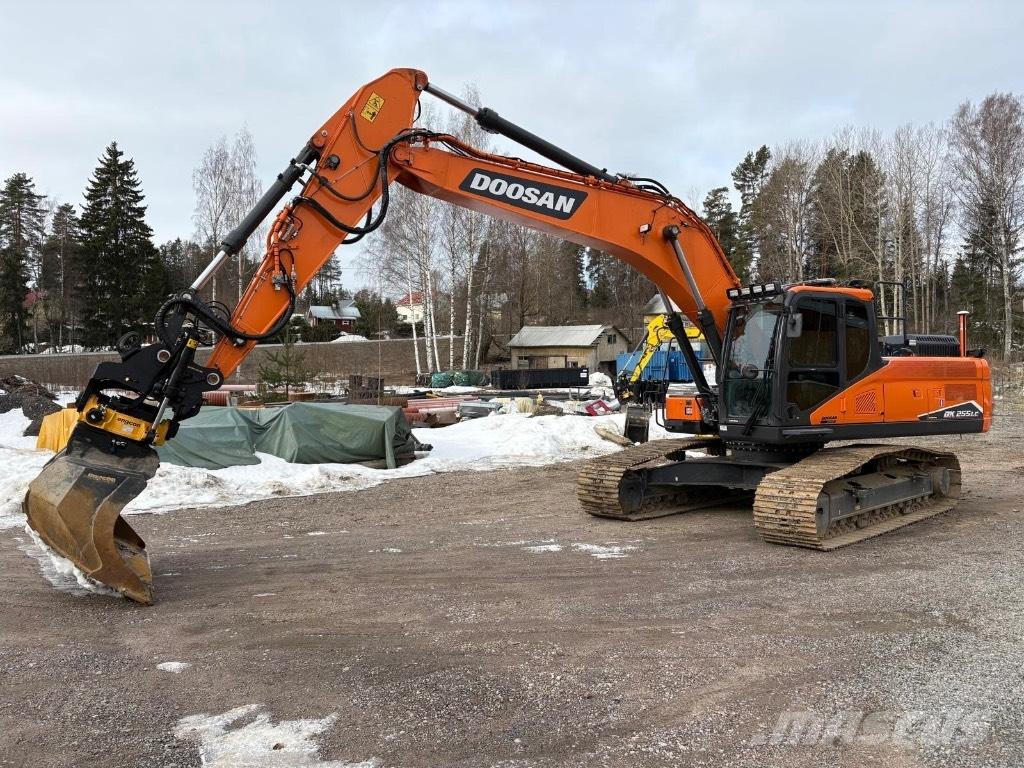 Doosan DX 255 LC-7 Raupenbagger