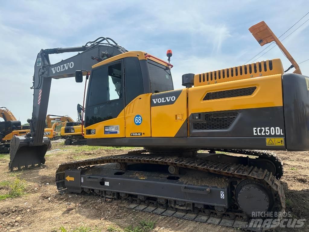Volvo EC250D Raupenbagger