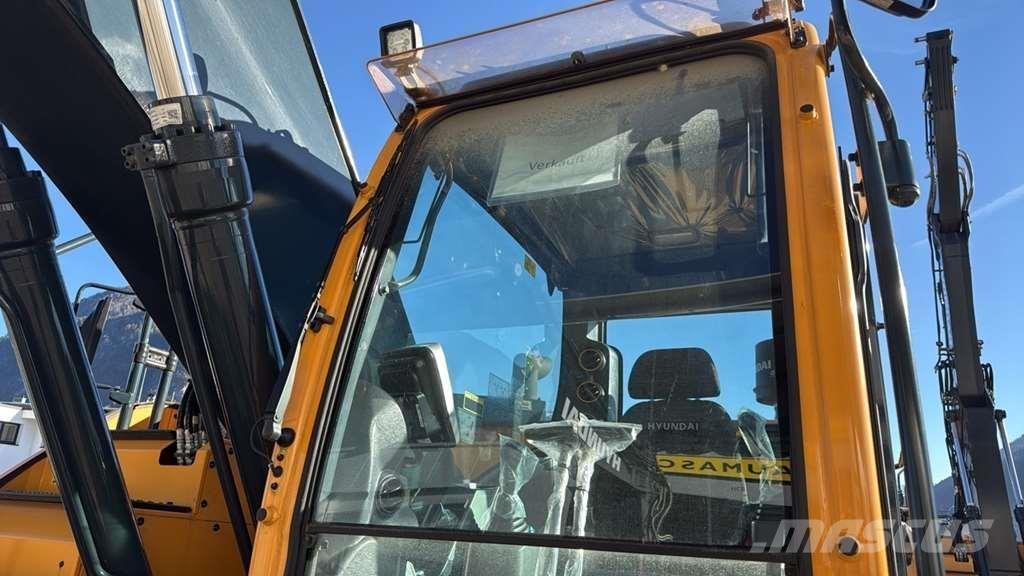 Hyundai HX235LCR Spezialbagger