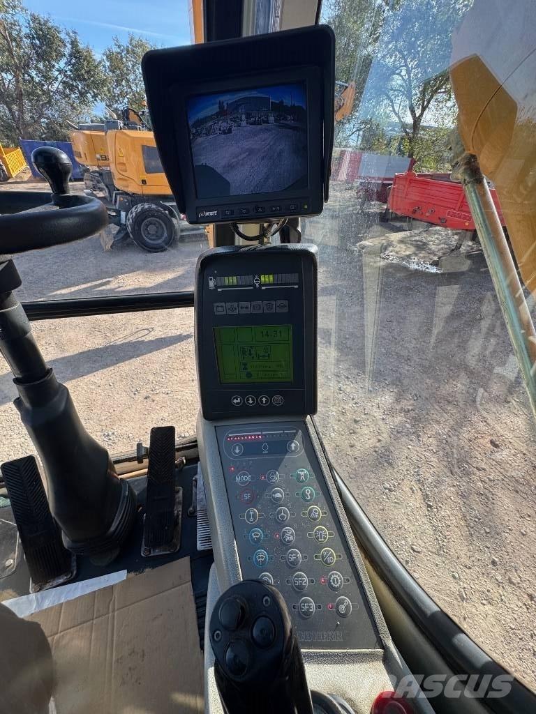 Liebherr A 904 C Materialumschlag