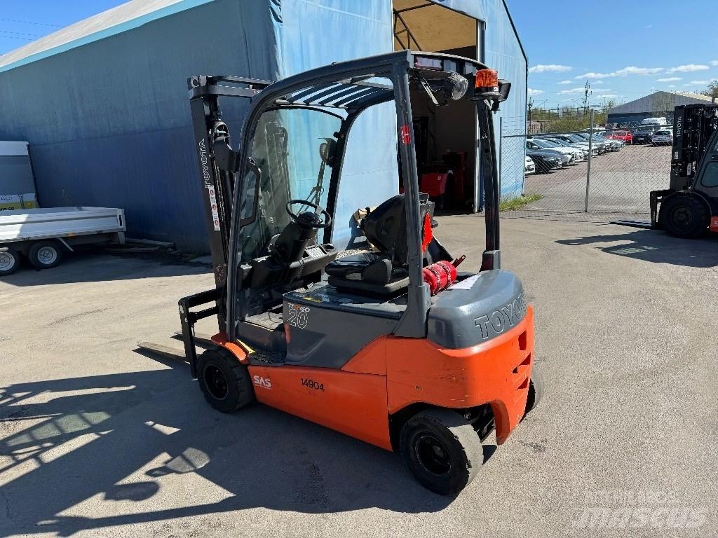 Toyota 8FBM20T Elektro Stapler