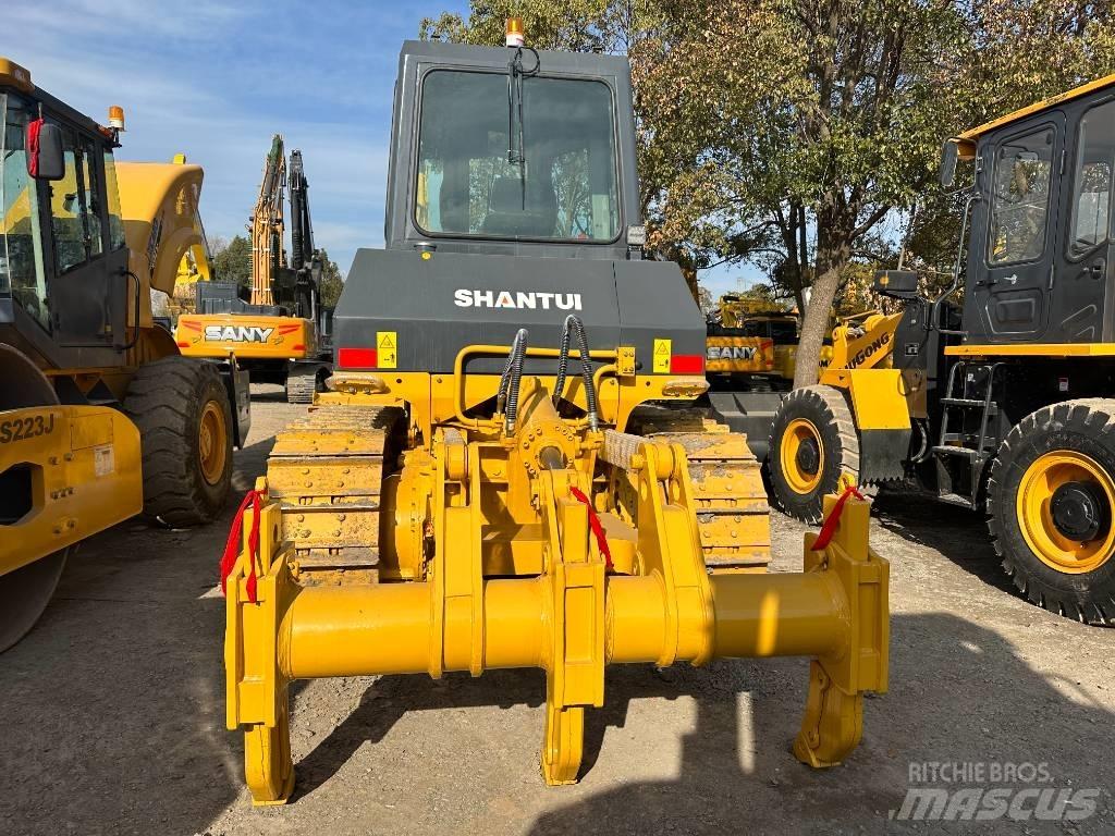 Shantui SD 16 Bulldozer
