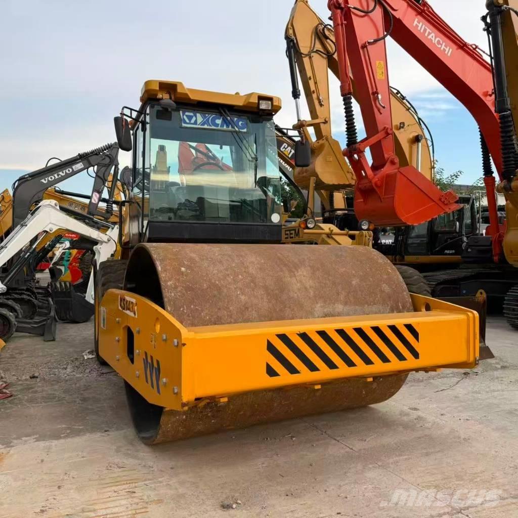 XCMG XS 143 Walzenzüge