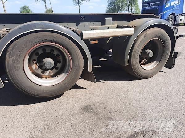 Floor FLA-3-101 Containerauflieger