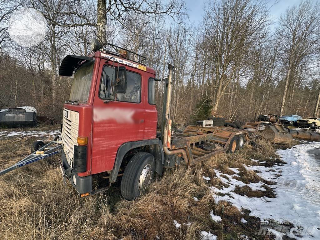 Scania T 141 Forsttransportfahrzeuge
