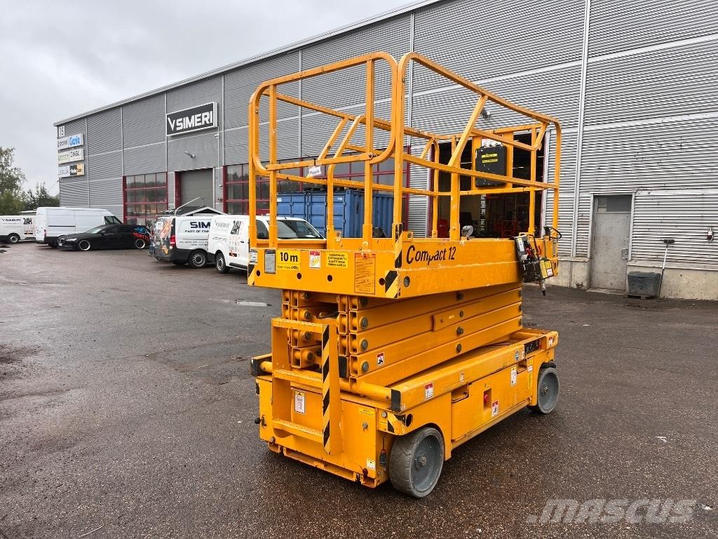Haulotte Compact 12 Scheren-Arbeitsbühnen