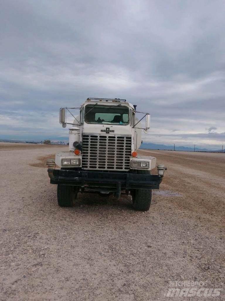 Oshkosh 6000 Wassertanker
