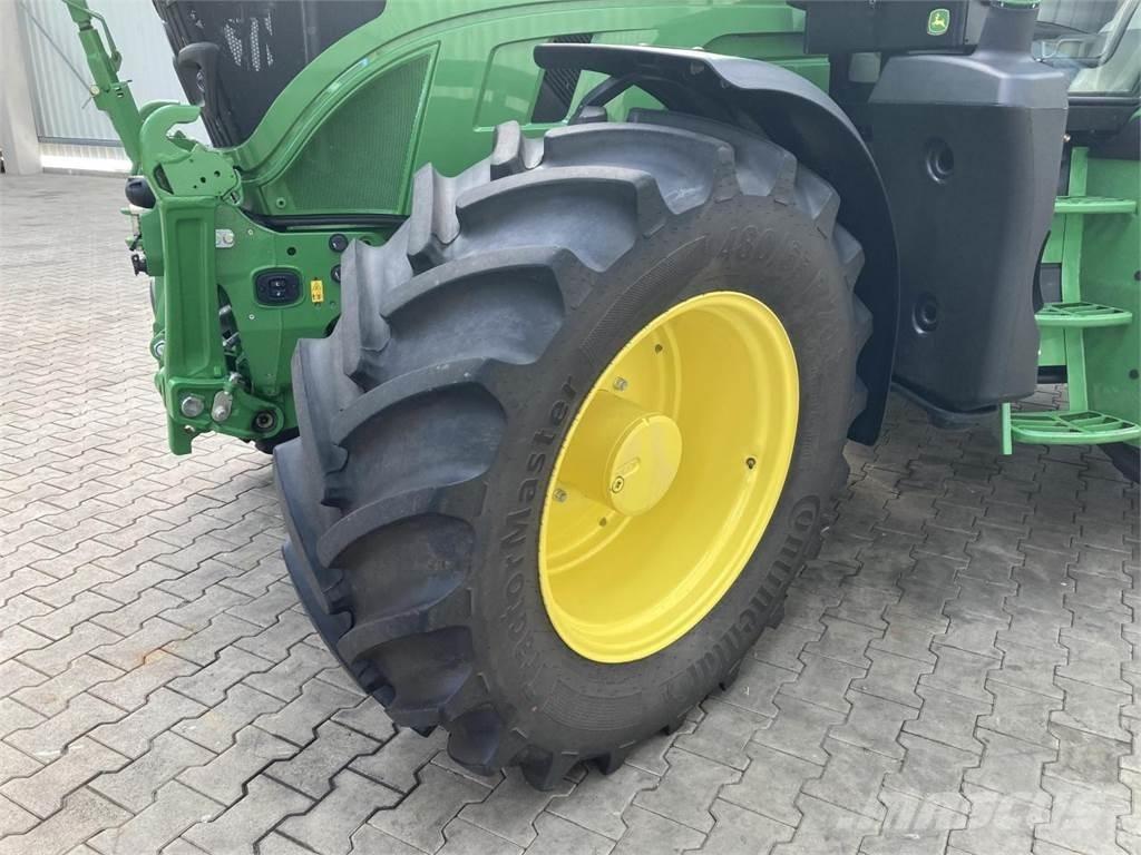 John Deere 6R 110 Traktoren