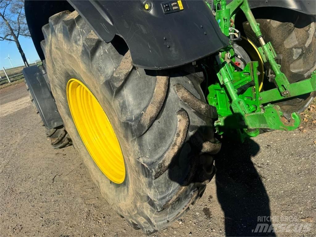 John Deere 6230R Traktoren