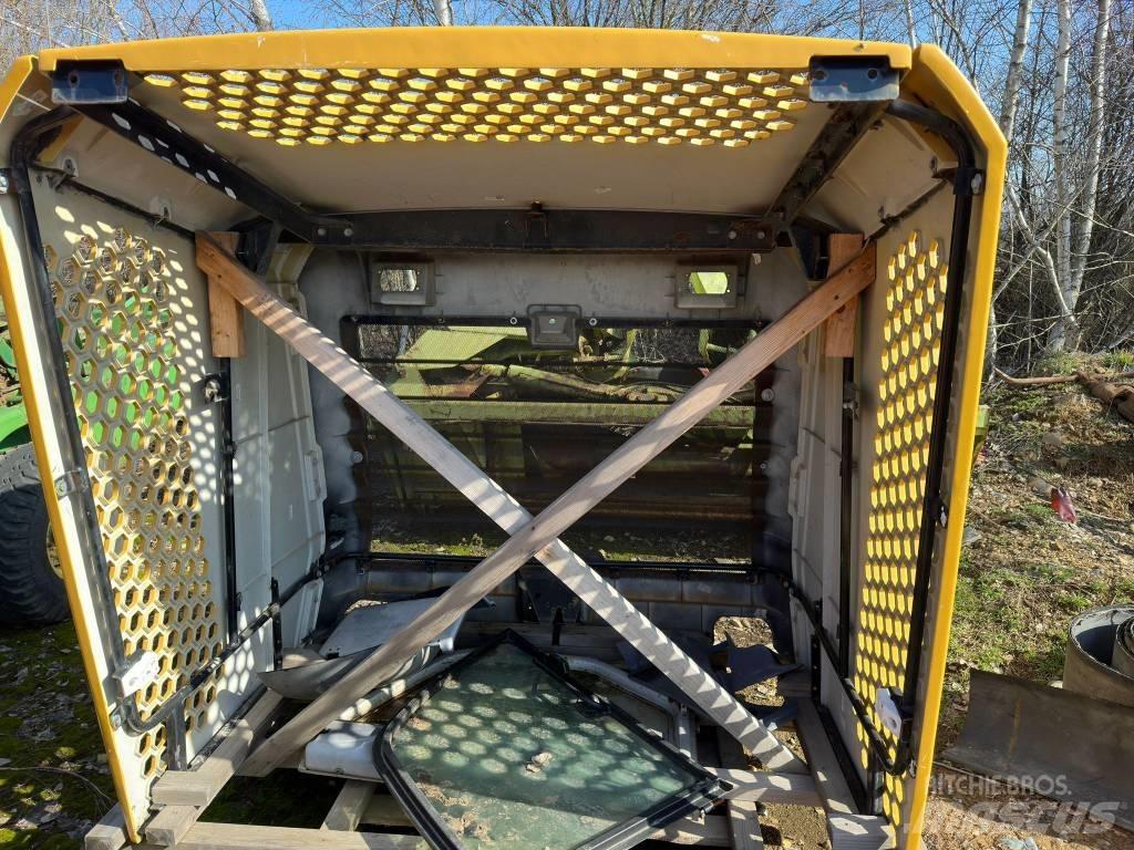 CAT 966 BONNET Chassis
