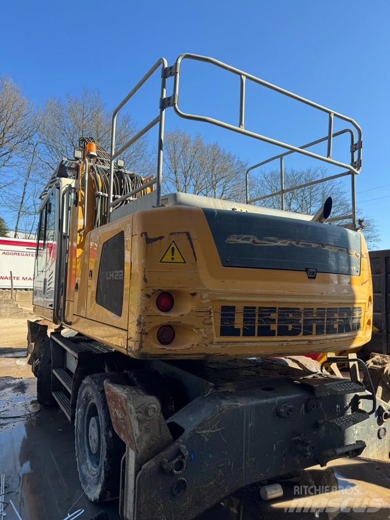 Liebherr LH 22 M Materialumschlag