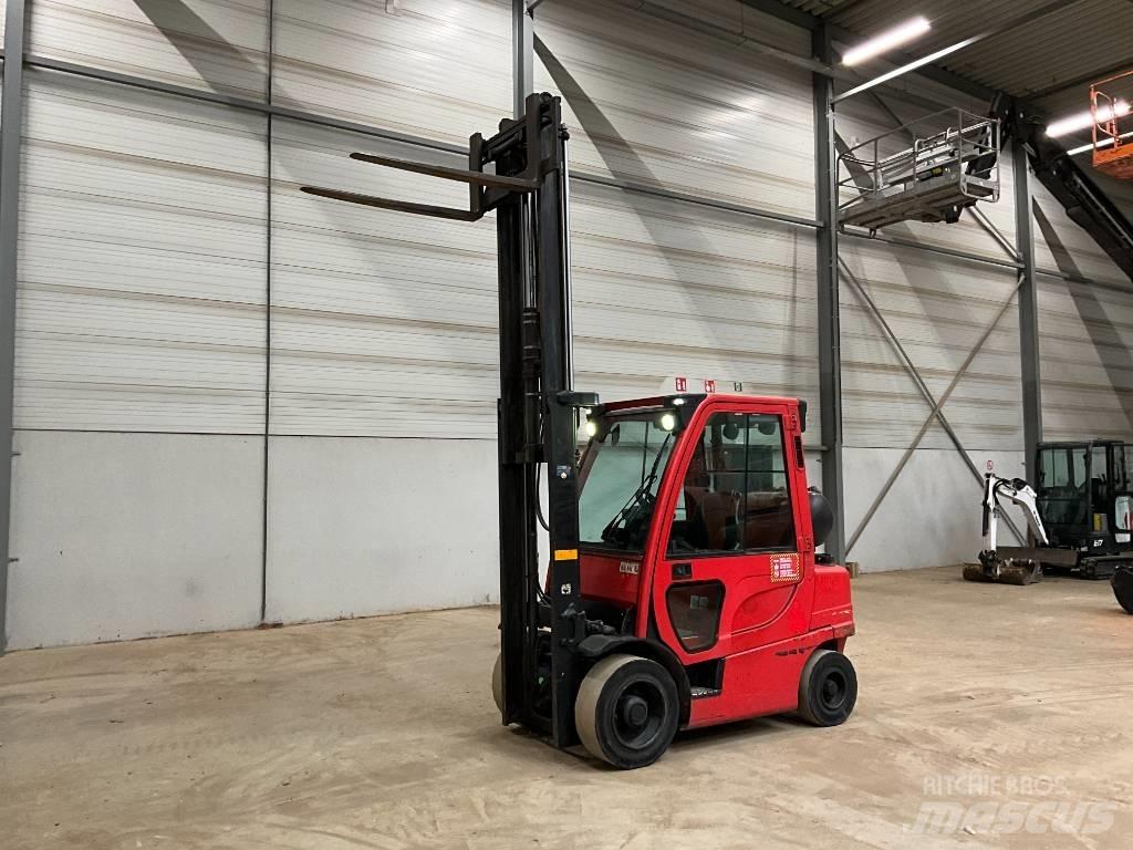 Hyster H 2.5 FT Gas Stapler