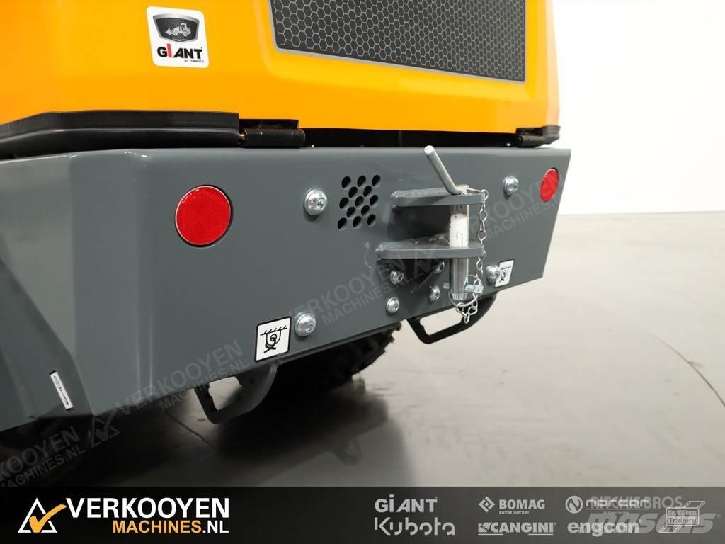 GiANT G2200E Radlader