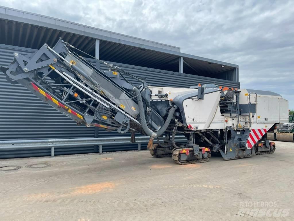 Wirtgen W210 Asphaltfräsen