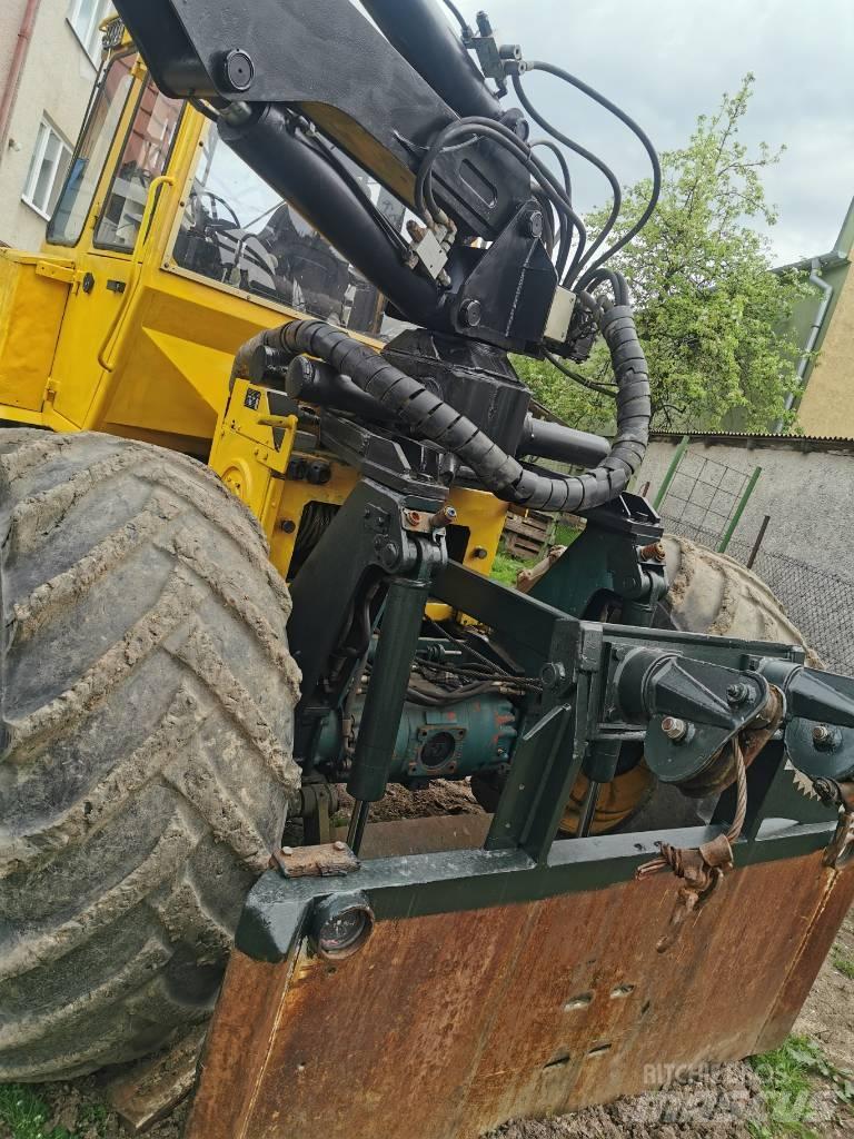 HSM 904 Z Stammholzschlepper