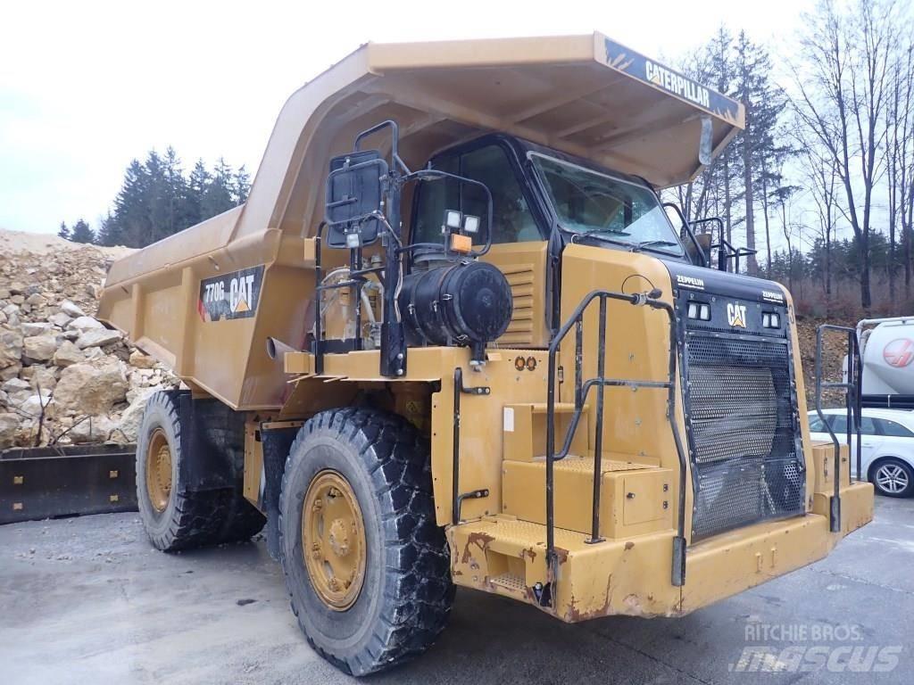 CAT 770 G Dumper - Knickgelenk