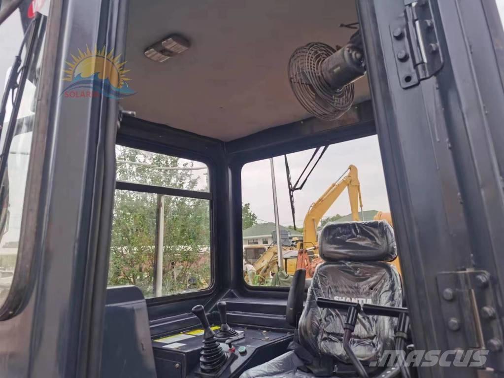 Shantui SD 32 Bulldozer