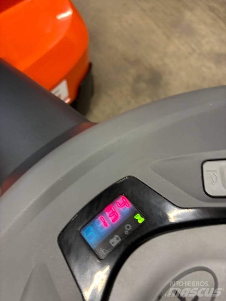 Toyota SWE140L Deichselstapler