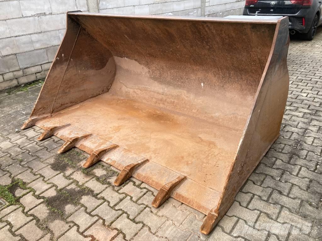 Volvo L70 / L90 Schaufeln